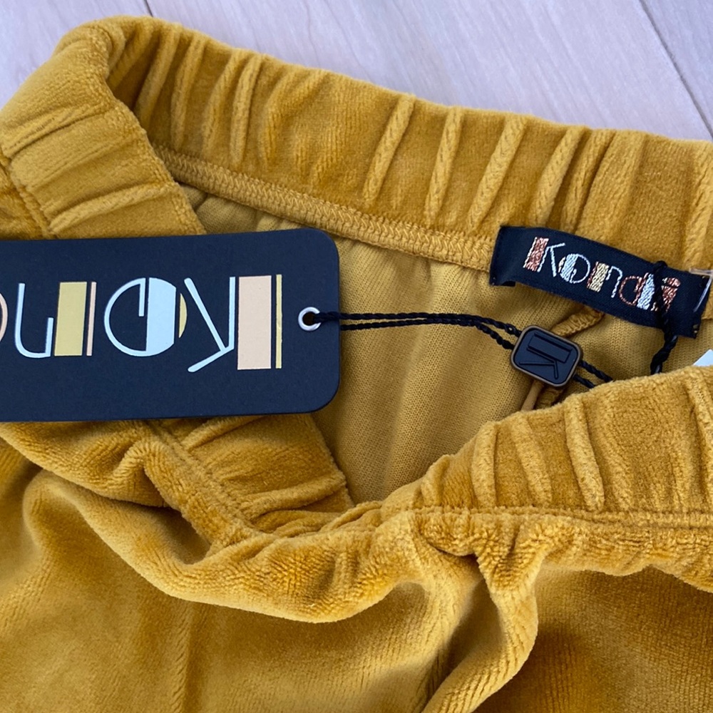 Suzi Kondi Golden Mustard Velvet Jogger Pants - Picture 10 of 17